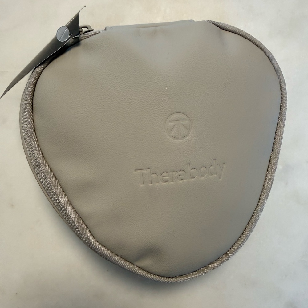 Therabody Soft Case Travel Kit Tag in Cream and Black
